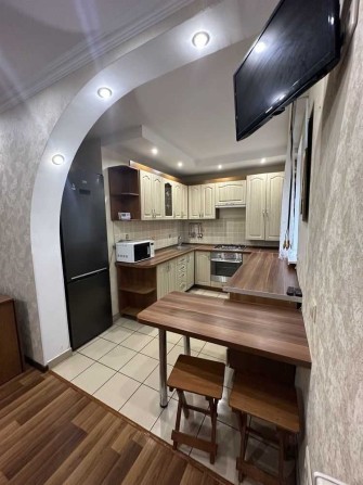 ЕКСКЛЮЗИВ! 3-кімнатної квартири з євроремонтом — всього 37 000 $! - фото 1