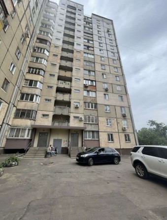 Продається 4 кімнатна квартира - фото 1