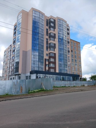 Новобудова, квартира Луцьке кільце, власник 2 поверх - фото 1