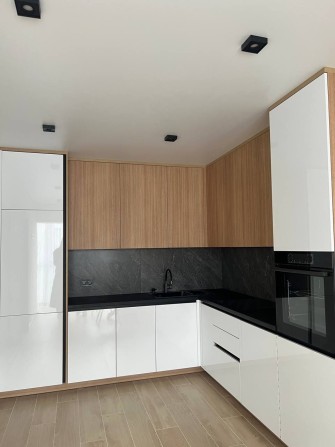 Продам 1-кімнатну квартиру з ремонтом § - фото 1