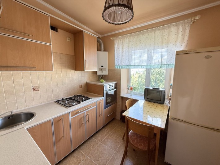 Продаж 2-ох кімнатної квартири на Дружбі - фото 1