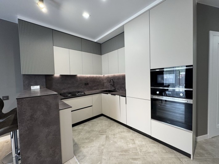 Продаж 3 к квартири вул. Весела - фото 1