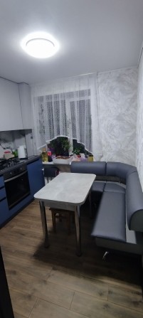 Двокімнатна квартира в затишному районі міста - фото 1