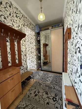 Продам 3 кімнатну квартиру у центрі - фото 1
