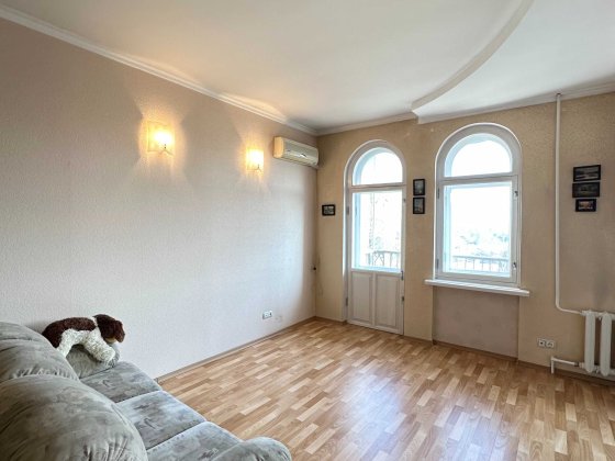 Терміново.Продаж 2-х кімн. Центр, Площа Визволення. Калнишевського. Кривой Рог