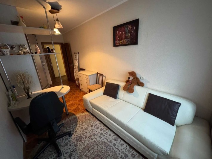 Продаж 3 кімнатної квартири з ремонтом в центрі міста ! - фото 1