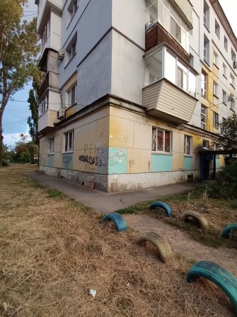 Продам 2 кімнатну квартиру на 1 поверсі - фото 1