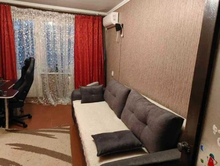Продаж квартири в  ЦЕНТРІ р-н вул. Іллінська. 2/5 поверх - фото 1