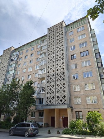 Продаж 2 к. Вул. Корольова - фото 1