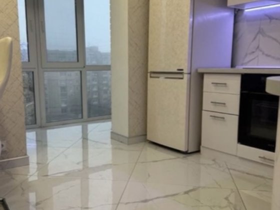 Продам 1 комнатную квартиру мкр - н Заречный 5 Кривой Рог