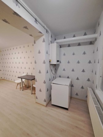 Продам 1-кімнатну квартиру з ремонтом  меблями. Терміново - фото 1