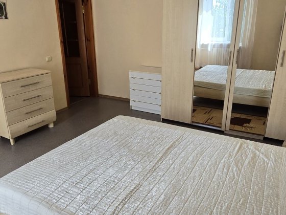 Квартира сталинка 2-ка на стреле Кривой Рог