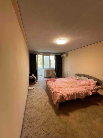 Продам 2 ком. кв. в Центре, р-н Океана, ул Навроцького. - фото 1