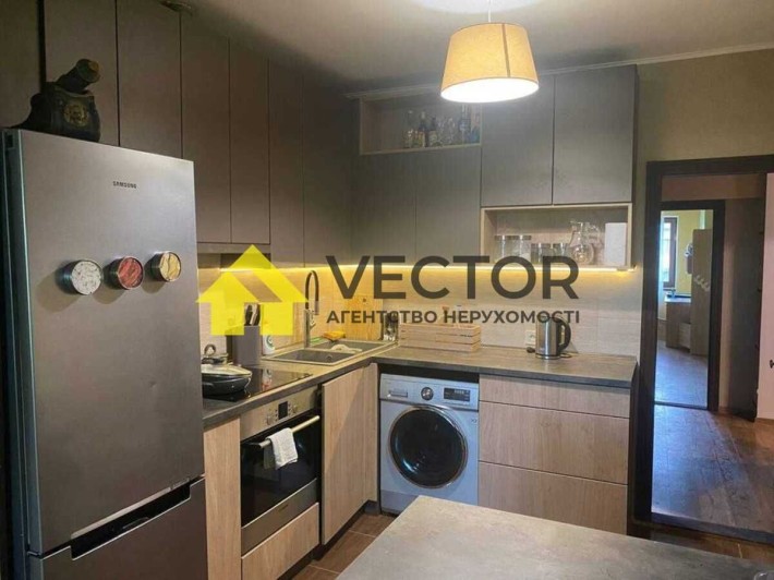 Продаж 3к квартири з ремонтом 77 м2, цегляний будинок, ТЕРМІНОВО - фото 1
