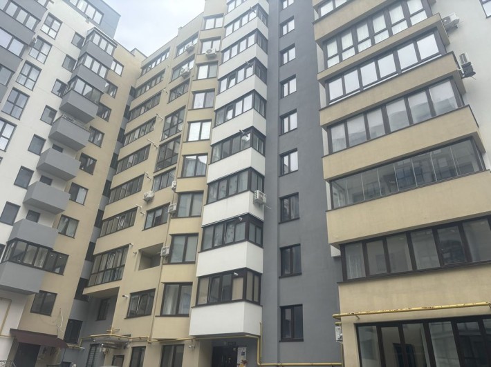 Продаж 3-х кінатної квартири Центр, Таксопарк - фото 1