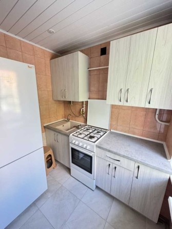 Поділ, 2к з роздільними кімнатами, цегла, косметичний ремонт - фото 1