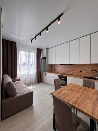 Продаж квартири в центрі міста - фото 1