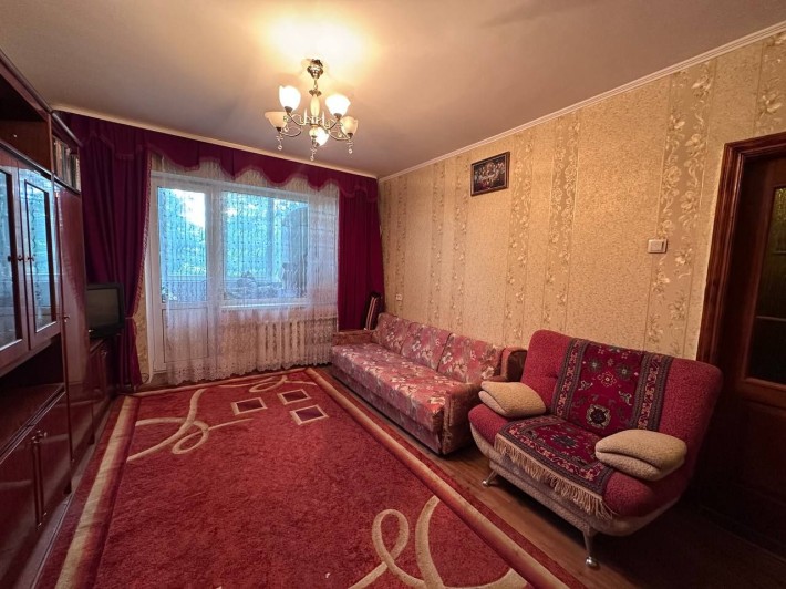 Продам 2 к квартиру проспект Перемоги  можливо по Є відновленню - фото 1