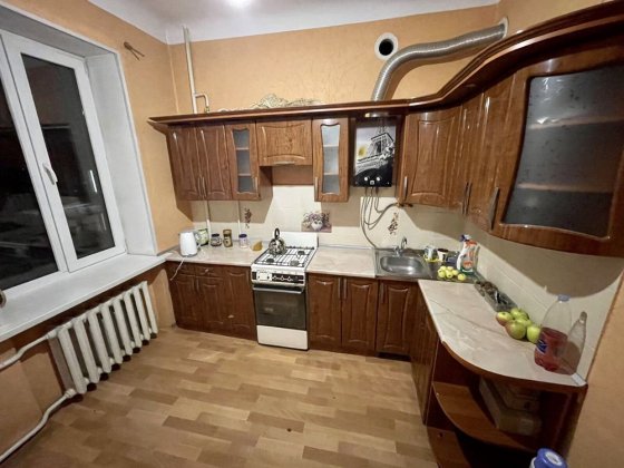 Продаж 2-ох кімнатної Сталінки в центральній частині міста Ровно