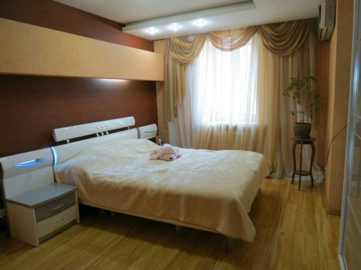 Продам 4х кімнатну квартиру на Леваді - фото 1