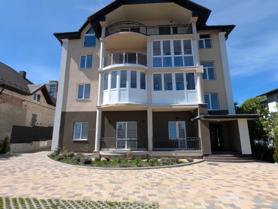 Двокімнатна квартира, вул.Безкоровайного Тернопіль