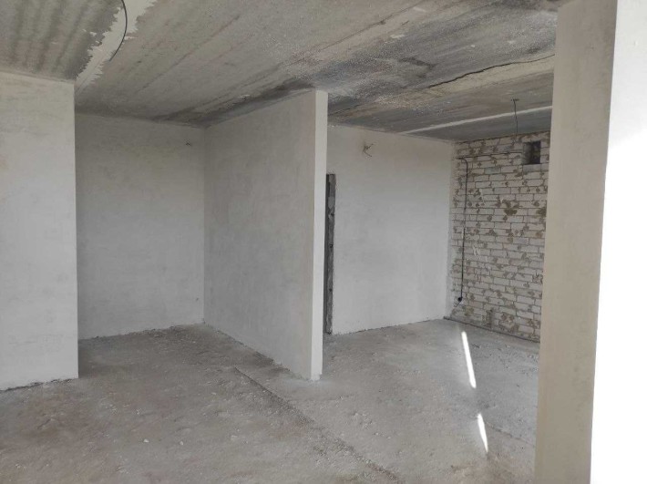 ТЕРМІНОВО ПРОДАМ 2-х кімн. квартиру 72 кв.м. ВЛАСНИК. ТОРГ - фото 1