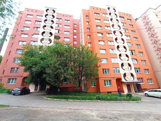 Продаж 3-кімнатної квартири на Р.Шухевича Ровно