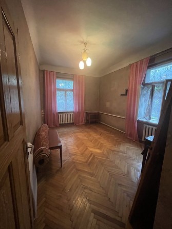 Продається 2 кімнатна квартира вул Хотинська - фото 1