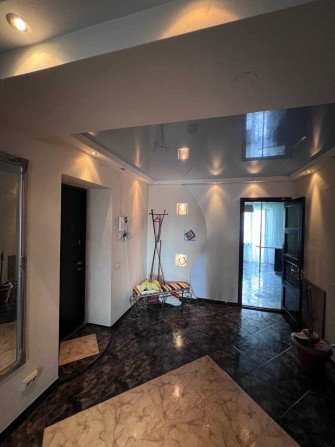 Продається квартира загальна площа 100м². Район Hollywood (Електрон) - фото 1