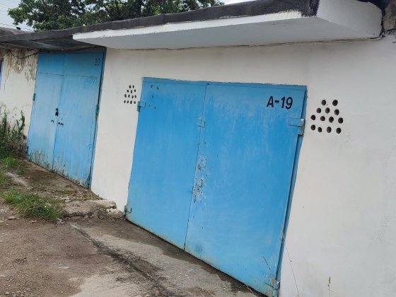 Гараж біля тц "Епіцентр" Калуш