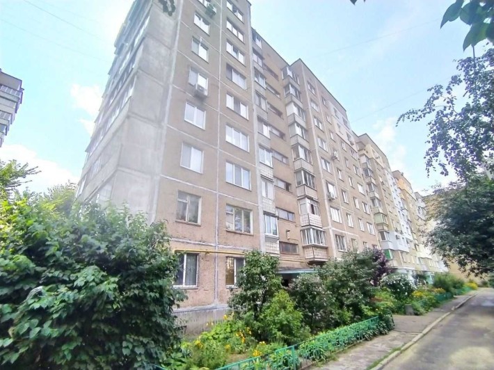 Продаж  2-кімнатної  квартири  по  бул. Шевченка в р-ні пл.700-річчя! - фото 1