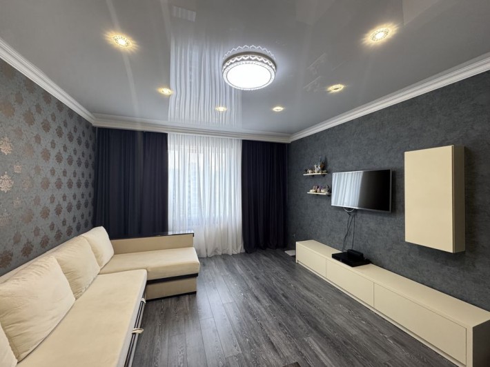Продаж  3- х кімнатної квартири на Незалежності,15,район Масани - фото 1