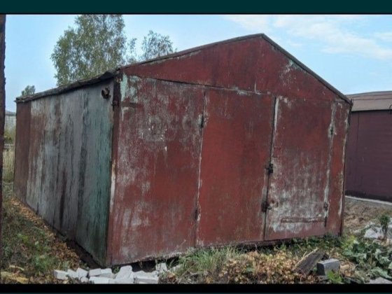 Гараж металевий по Свемівська 8в можно на перевоз Шостка