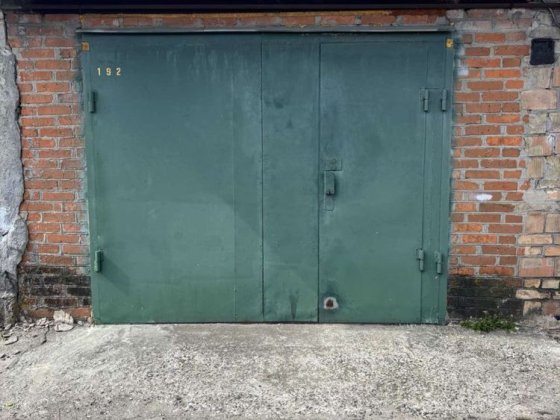 Гараж з підвалом Вишневе