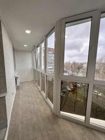 ЦЕНТР!!! 1100$ за м2 з якісним ремонтом та вбудованою технікою - фото 1