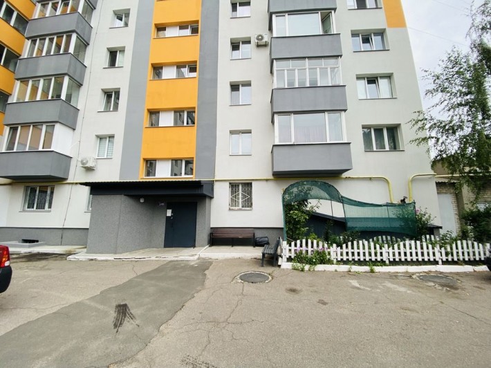 Продаж однокімнатної квартири в цегляному будинку, вул. Чигиринська. - фото 1