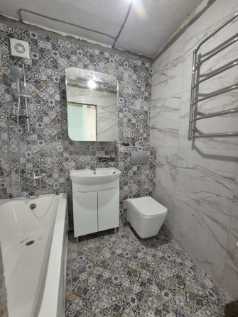 1-но кімнатна 43 м2 в Центрі - фото 1