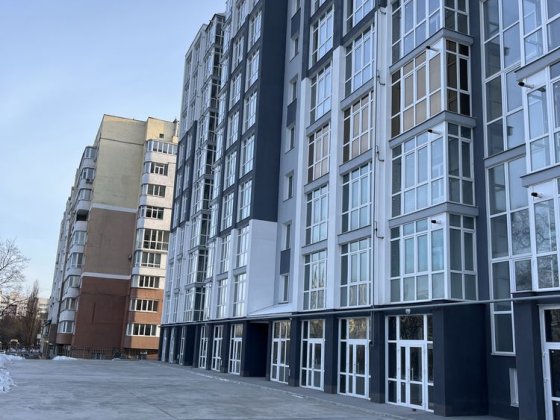 Знижка. Продаж квартири в центрі з видом на річку.Новий будинок,зданий Чернигов