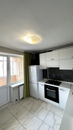 Продам 1-к з ремонтом, Оболонь, пр. Івасюка 27-А , метро 15 хв - фото 1