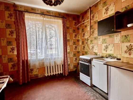 Продам 1- кімн. кв., пр- кт Левка Лукʼяненка, Голлівуд Чернигов