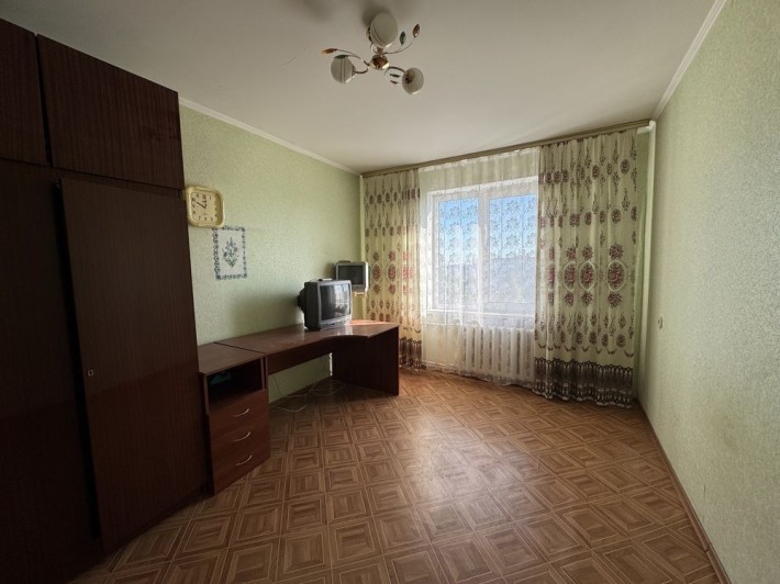 Продаж 3-х квартири в ПЗР по пр.Перемоги - фото 1