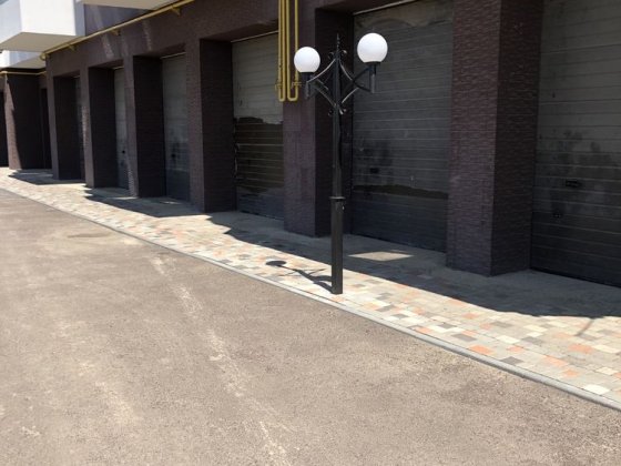 Продам гараж в ЖК Кришталеве озеро Черновцы