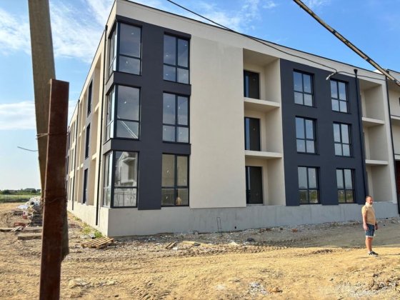 Продаж квартири в новобудові Сторожница