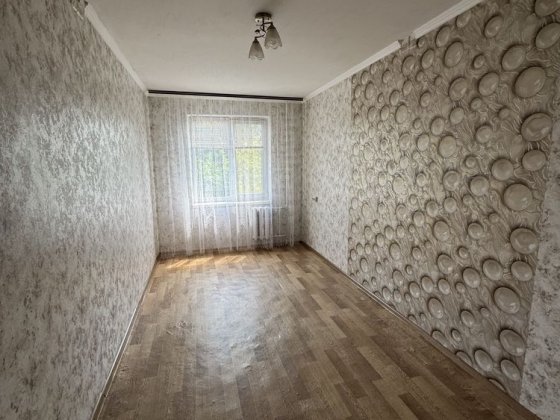 ЄВідновлення. Продається 2-кімнатна квартира біля ринку Ніва Чернигов