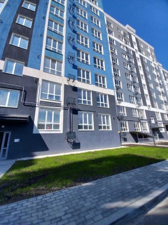 Продаж 2 кімнатної квартири з штукатуркою в парковій зоні - фото 1
