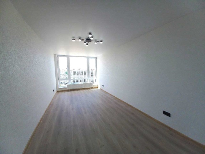 Продаж квартири з ремонтом та кухнею в новобудові - 2 кімнати - фото 1