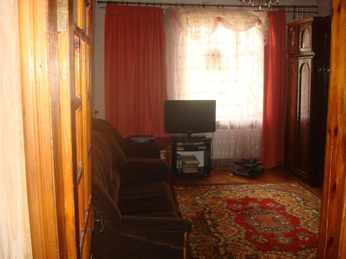 ВЛАСНИК,поруч центру,окремі кімнати в 3кімнатній квартирі - фото 1