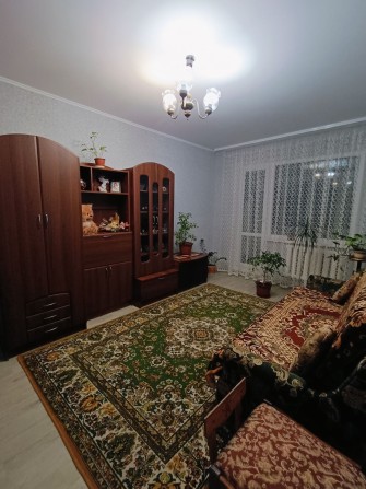 Оренда кімнати для проживання дівчини. Олени Теліги. - фото 1