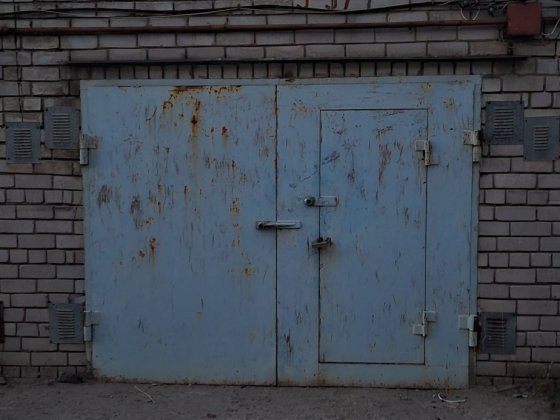 Продам гараж Коммунар,  Парус, красный камень Дніпро