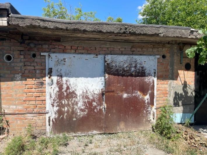 Продам гараж в гаражном кооперативі автолюбителів 8 завадовка - фото 1